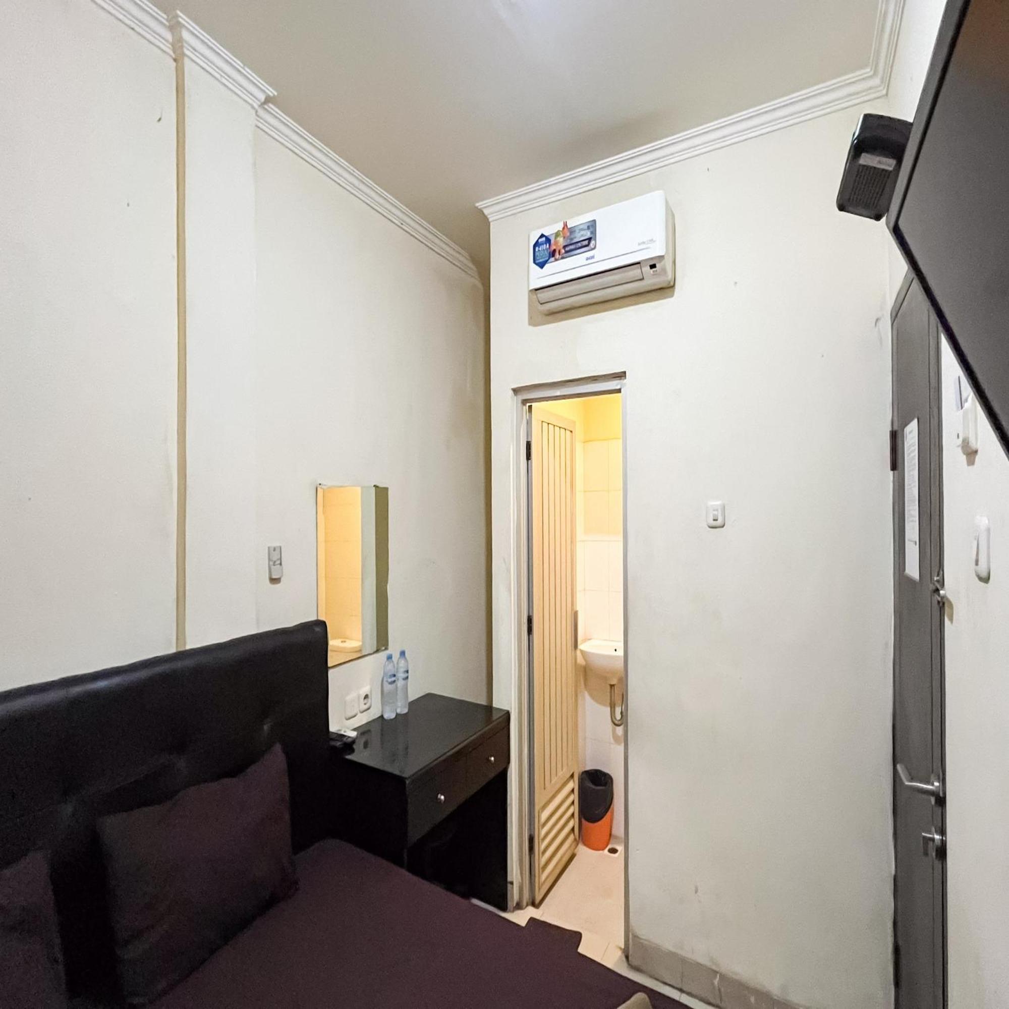 Arcadia Rooms Redpartner Jakarta Eksteriør bilde