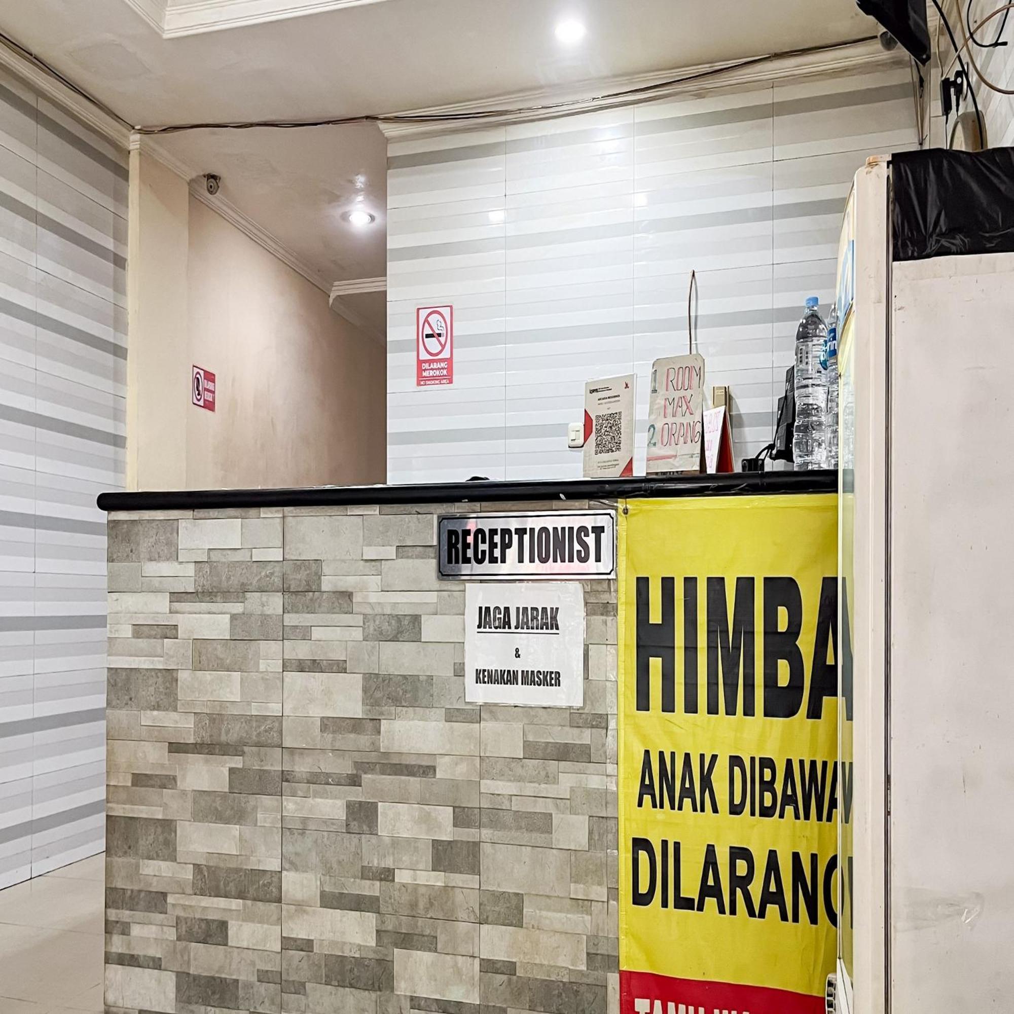 Arcadia Rooms Redpartner Jakarta Eksteriør bilde