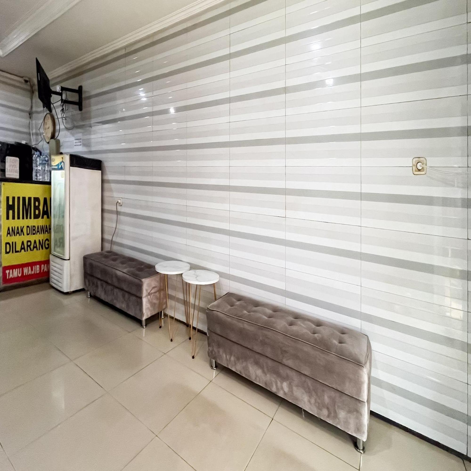 Arcadia Rooms Redpartner Jakarta Eksteriør bilde