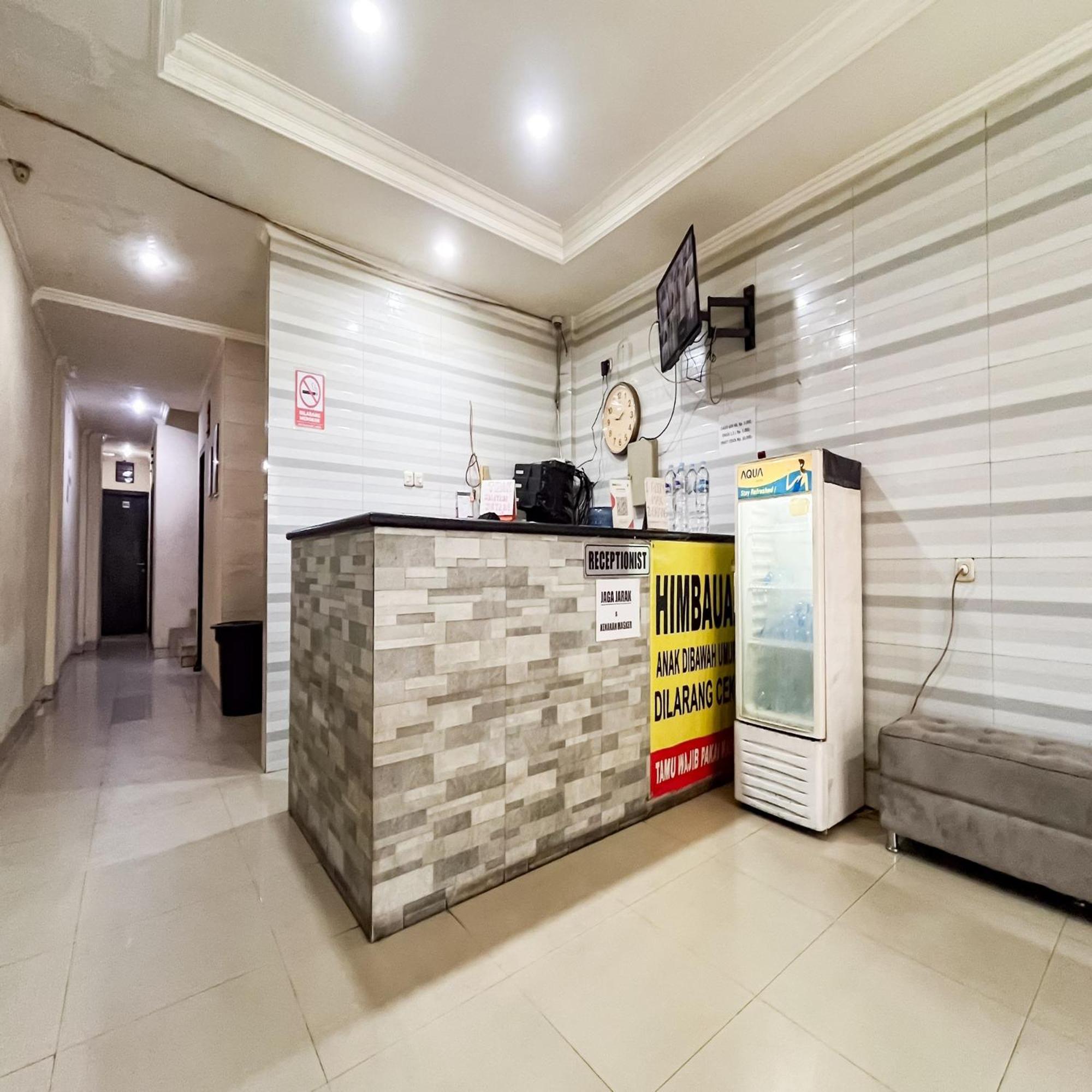 Arcadia Rooms Redpartner Jakarta Eksteriør bilde